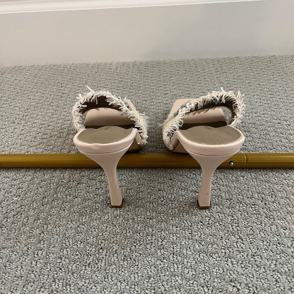 Lemonade Nude Heels | Size 8.5 - Picture 2 of 5